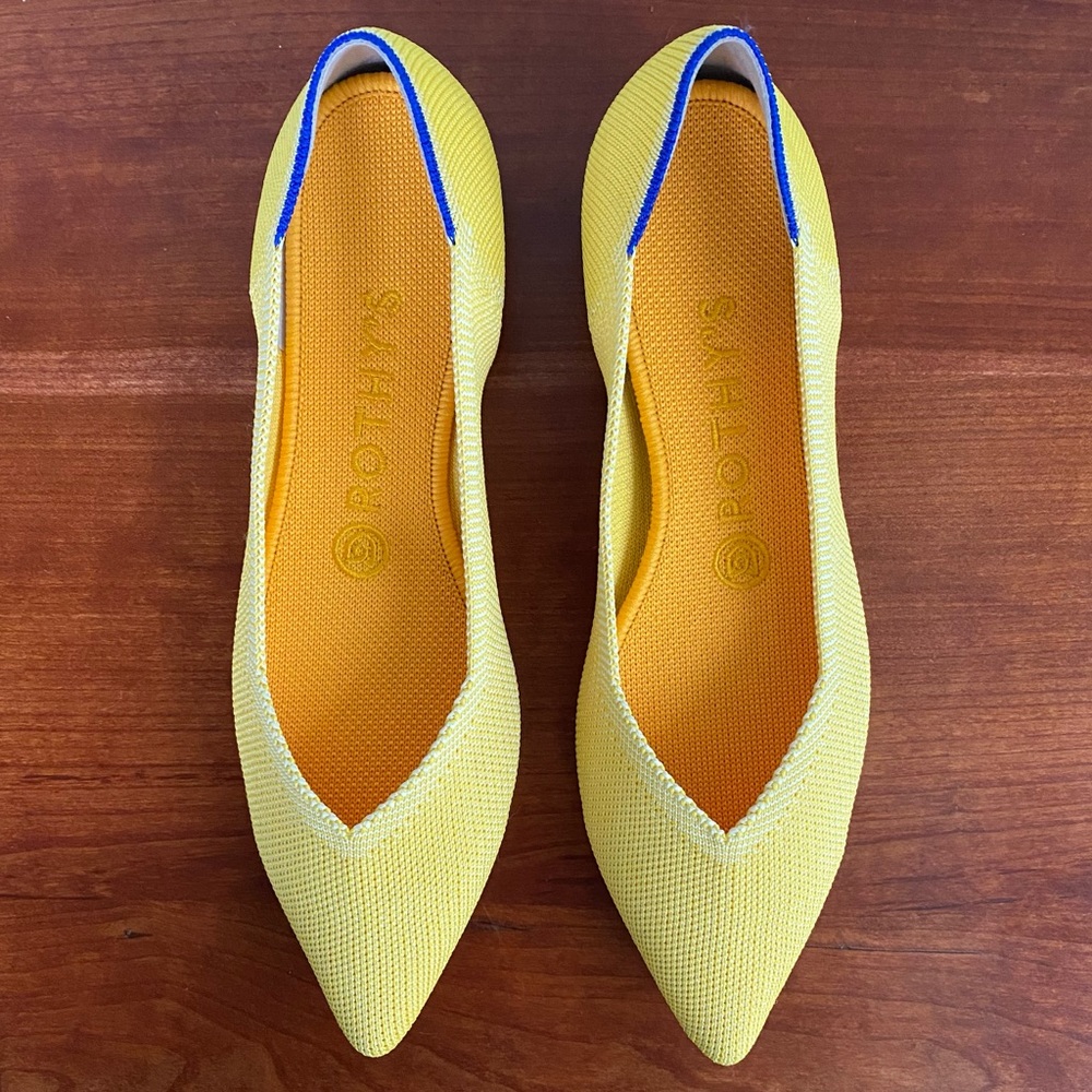 sunshine yellow pointed Rothy’s